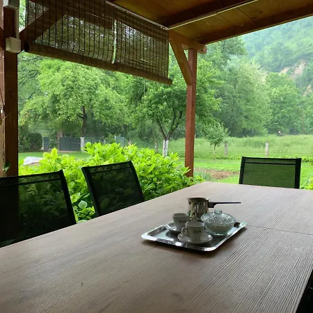 بيت للعطل Buric فيسوكو